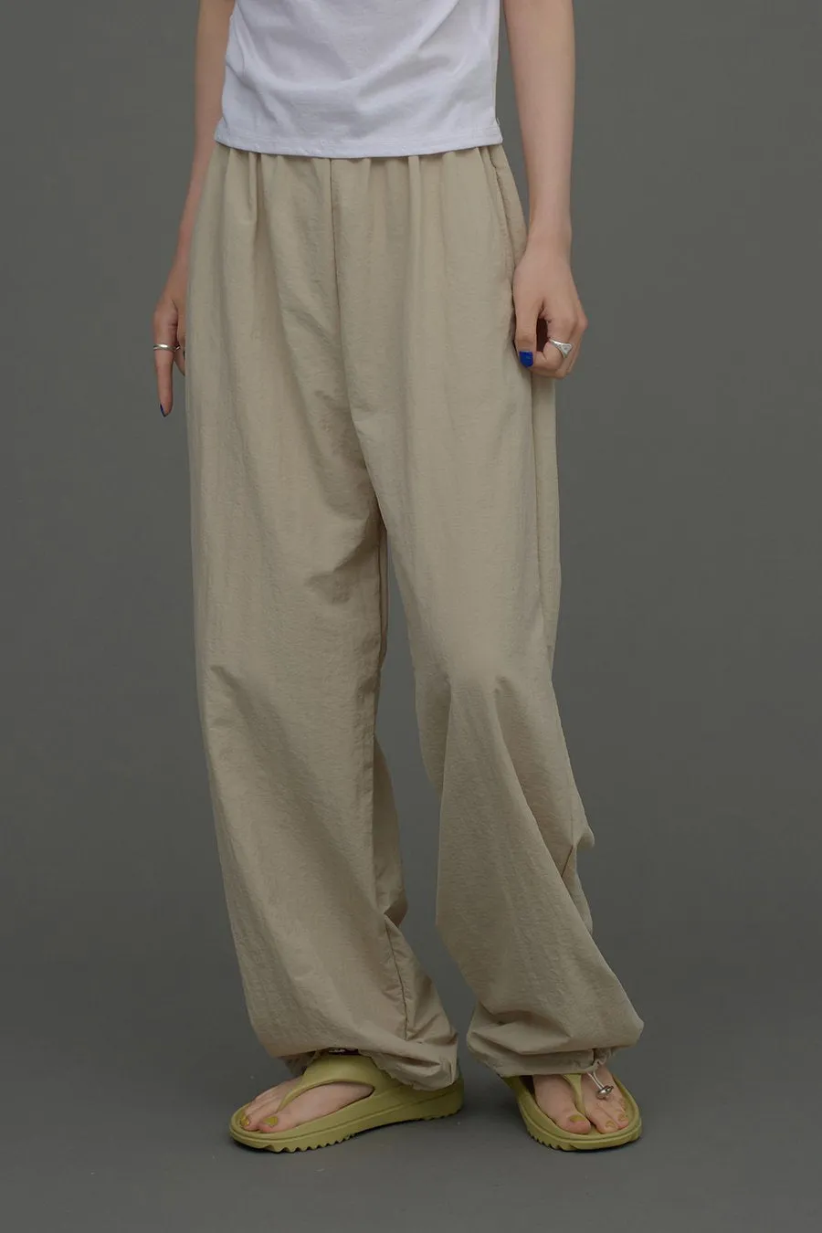 Loose Fit Banded Pants CA04